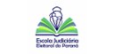 A fotografia é da logo da EJE-PR. Está escrito na cor azul escuro: Escola Judiciária Eleitoral d...